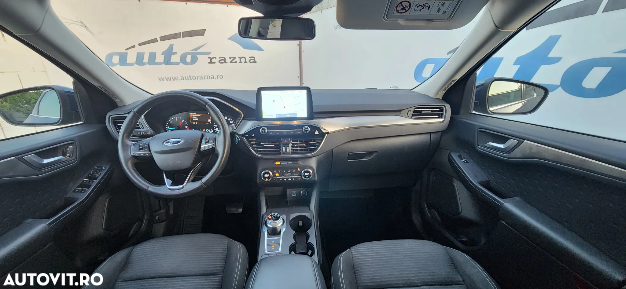 Ford Kuga 1.5 TDCi 2WD Powershift Titanium - 6