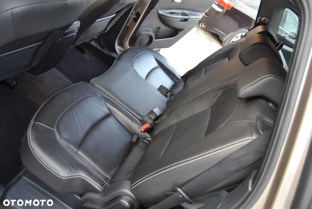 Nissan Qashqai+2 2.0 4x4 Tekna - 17