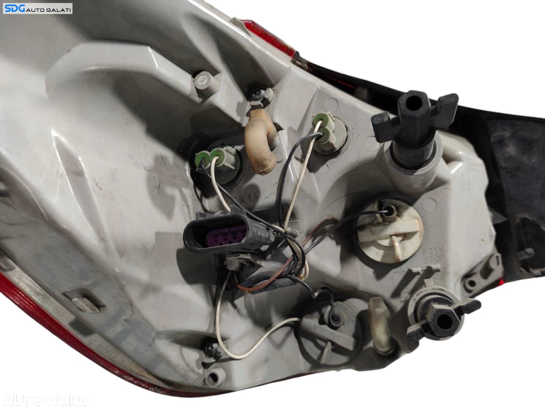 Stop Lampa Tripla Dreapta Opel Astra J Combi Break Caravan 2009 - 2016 Cod 13282243 (Fisurate Sparte Marginile) [L5295] - 4