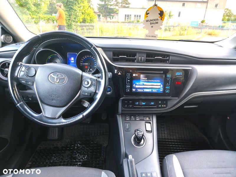 Toyota Auris Hybrid 135 Prestige - 10