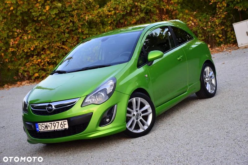 Opel Corsa 1.4 16V Edition 150 - 11