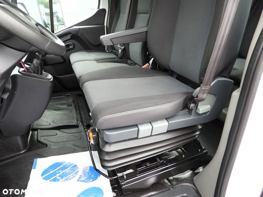 Renault MASTER  FURGON BRYGADÓWKA  7 MIEJSC TEMPOMAT NAWIGACJA LEDY KLIMATYZACJA  140KM - 27