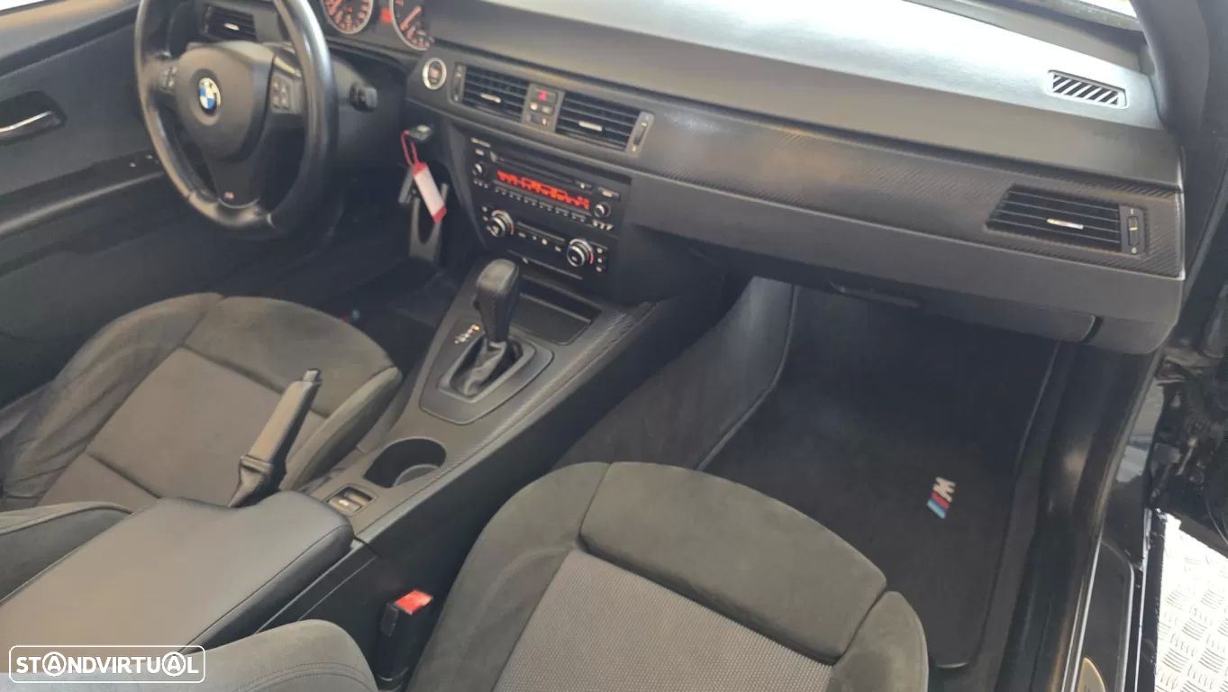 BMW 320 d Coupe Edição M Auto - 46