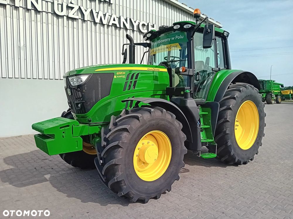 John Deere 6195M - 2