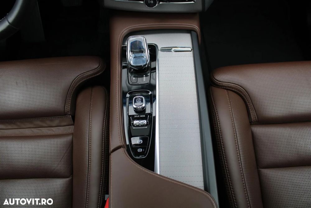 Volvo XC 90 T8 eAWD R-Design - 24