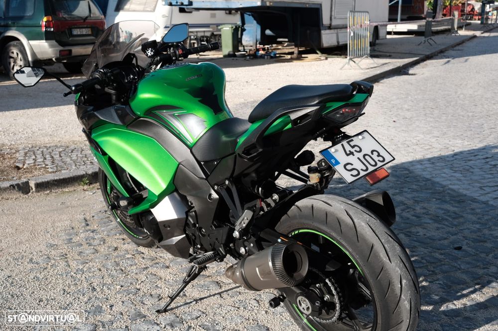 Kawasaki Z Z1000SX - 13
