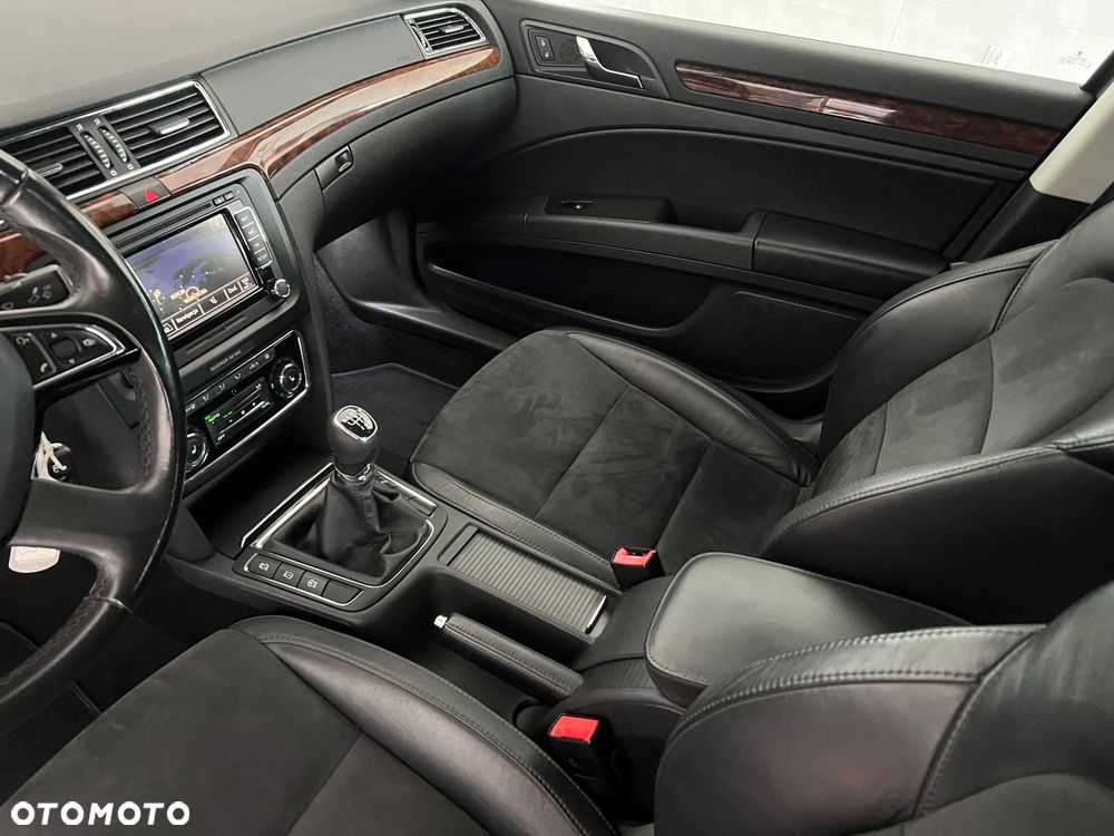 Skoda Superb 1.6 TDI Active Greenline - 13