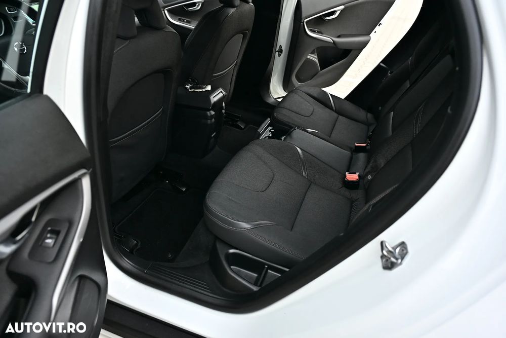 Volvo V40 D3 Geartronic Momentum - 15