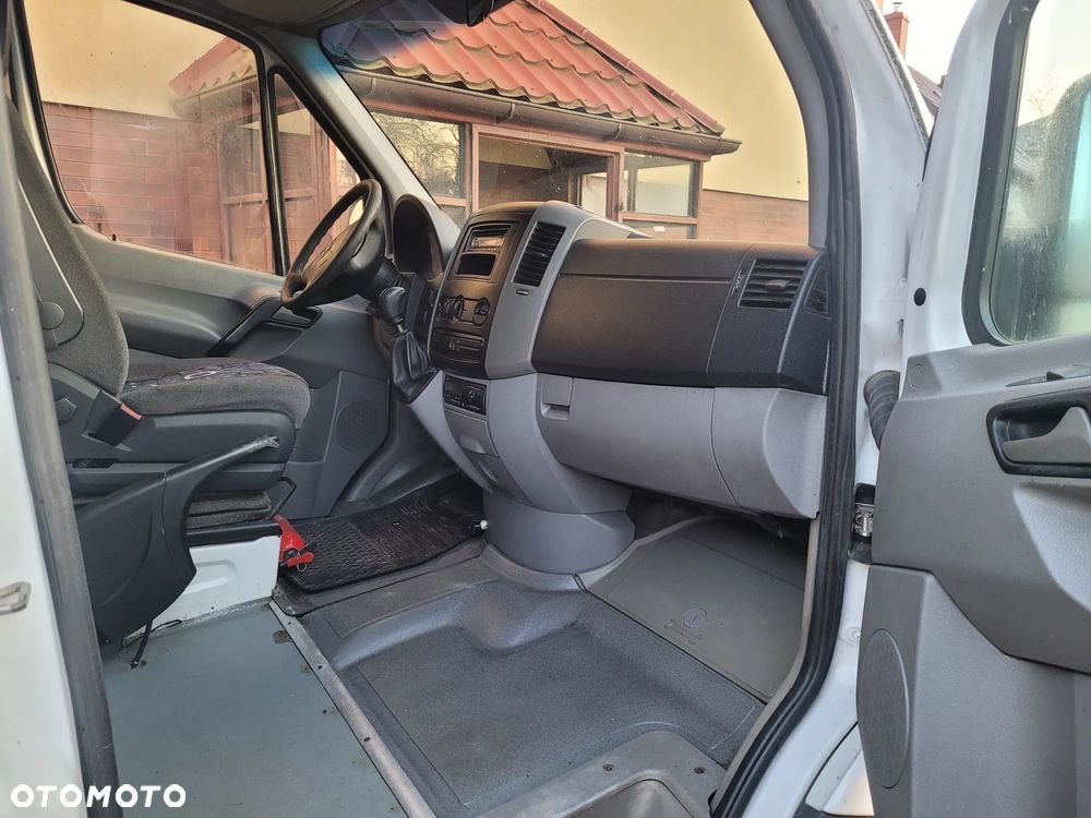 Mercedes-Benz Sprinter 906.235 - 5