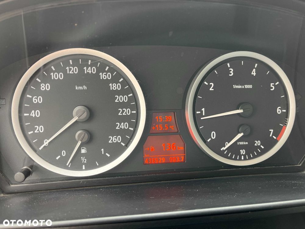 BMW Seria 5 - 8