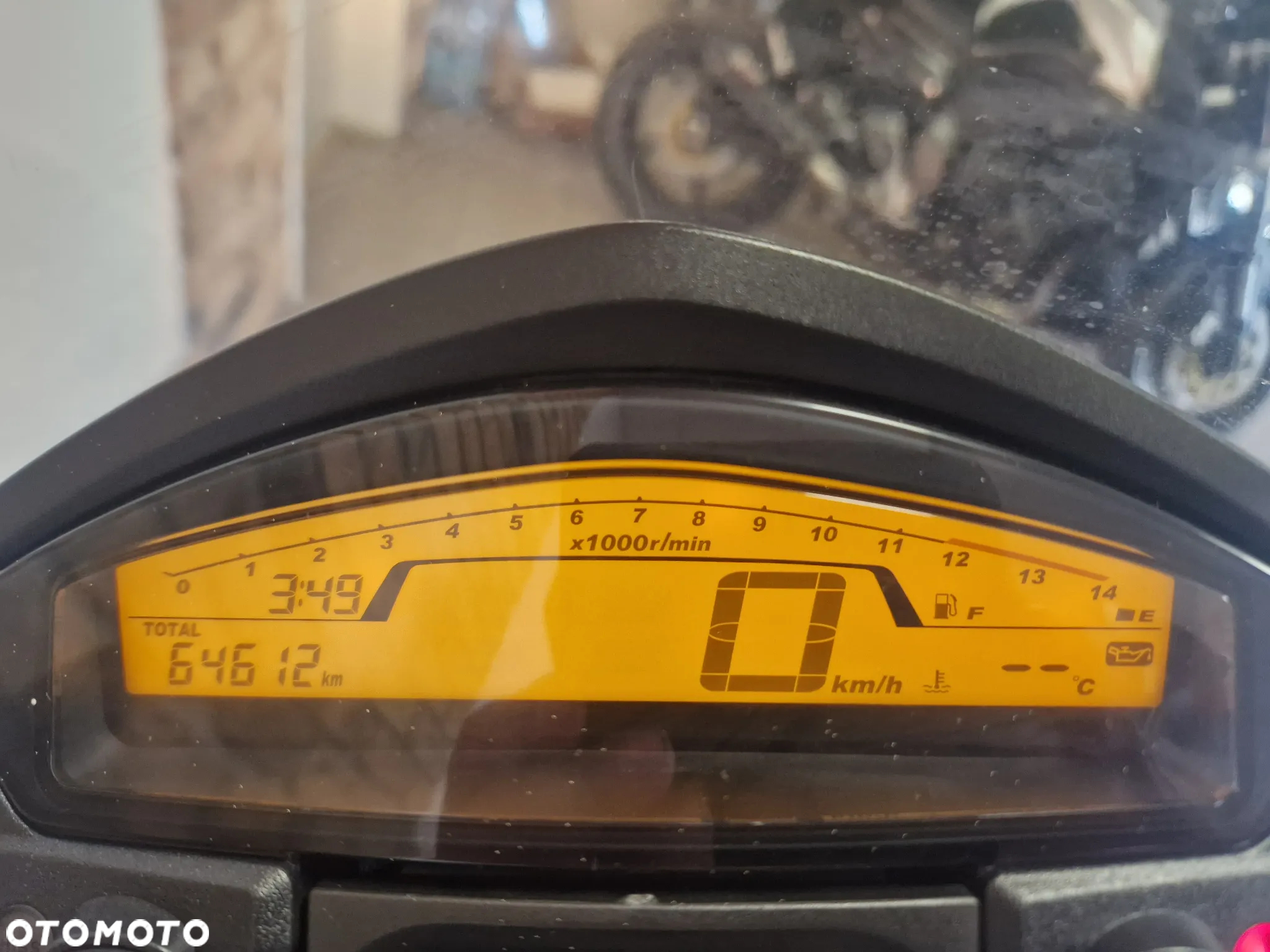 Honda VFR - 23