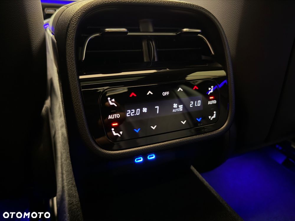 Mercedes-Benz Klasa E 220 d mHEV 4-Matic AMG 9G-Tronic - 30
