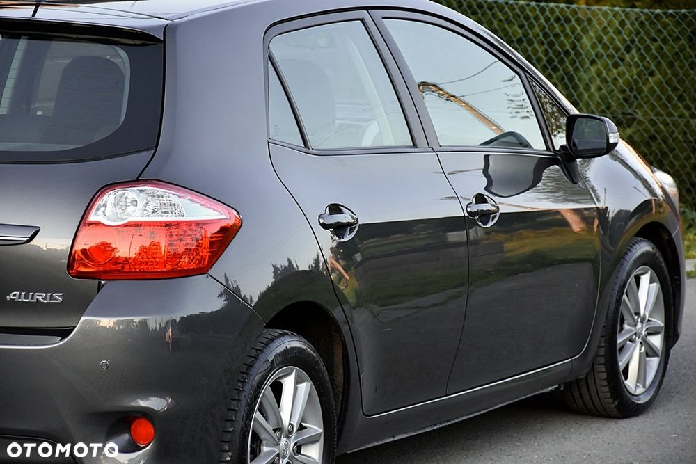 Toyota Auris 1.6 Life+ - 11