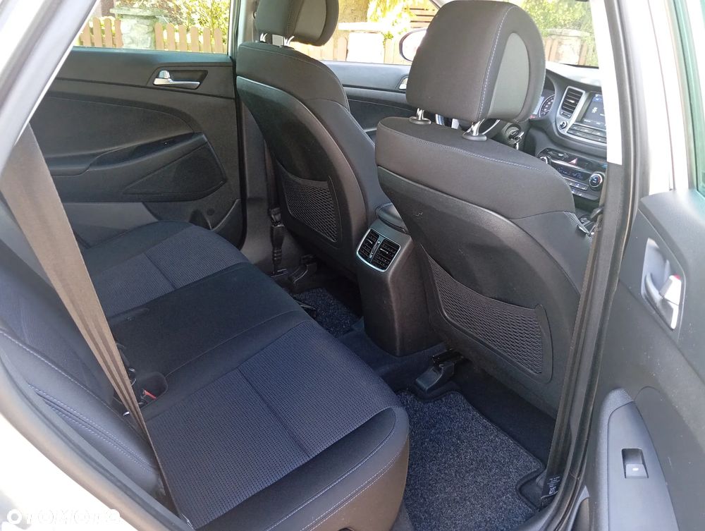Hyundai Tucson 1.7 CRDI BlueDrive Comfort 2WD - 9
