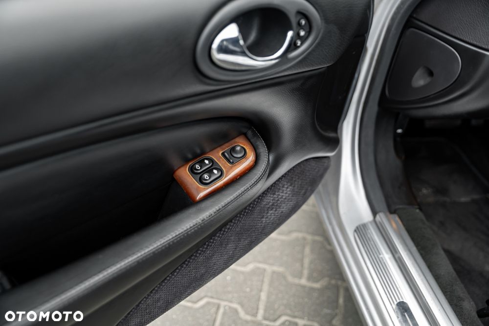 Jaguar XK8 - 19