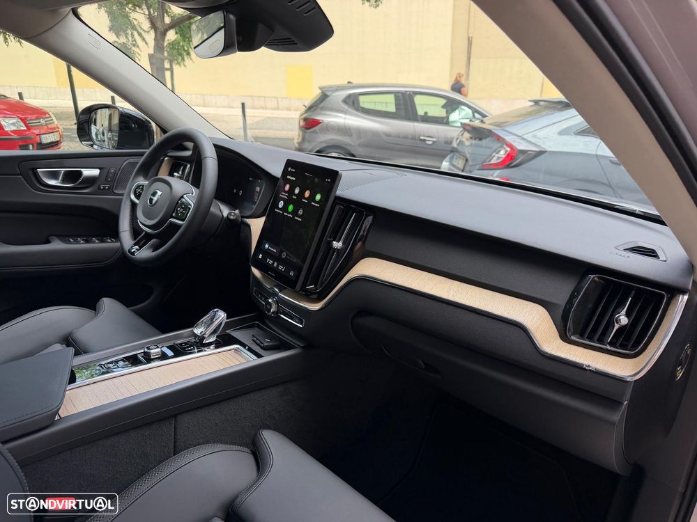 Volvo XC 60 2.0 T6 PHEV Plus Bright AWD - 21