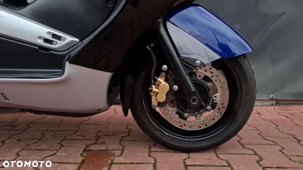 Yamaha Tmax - 8