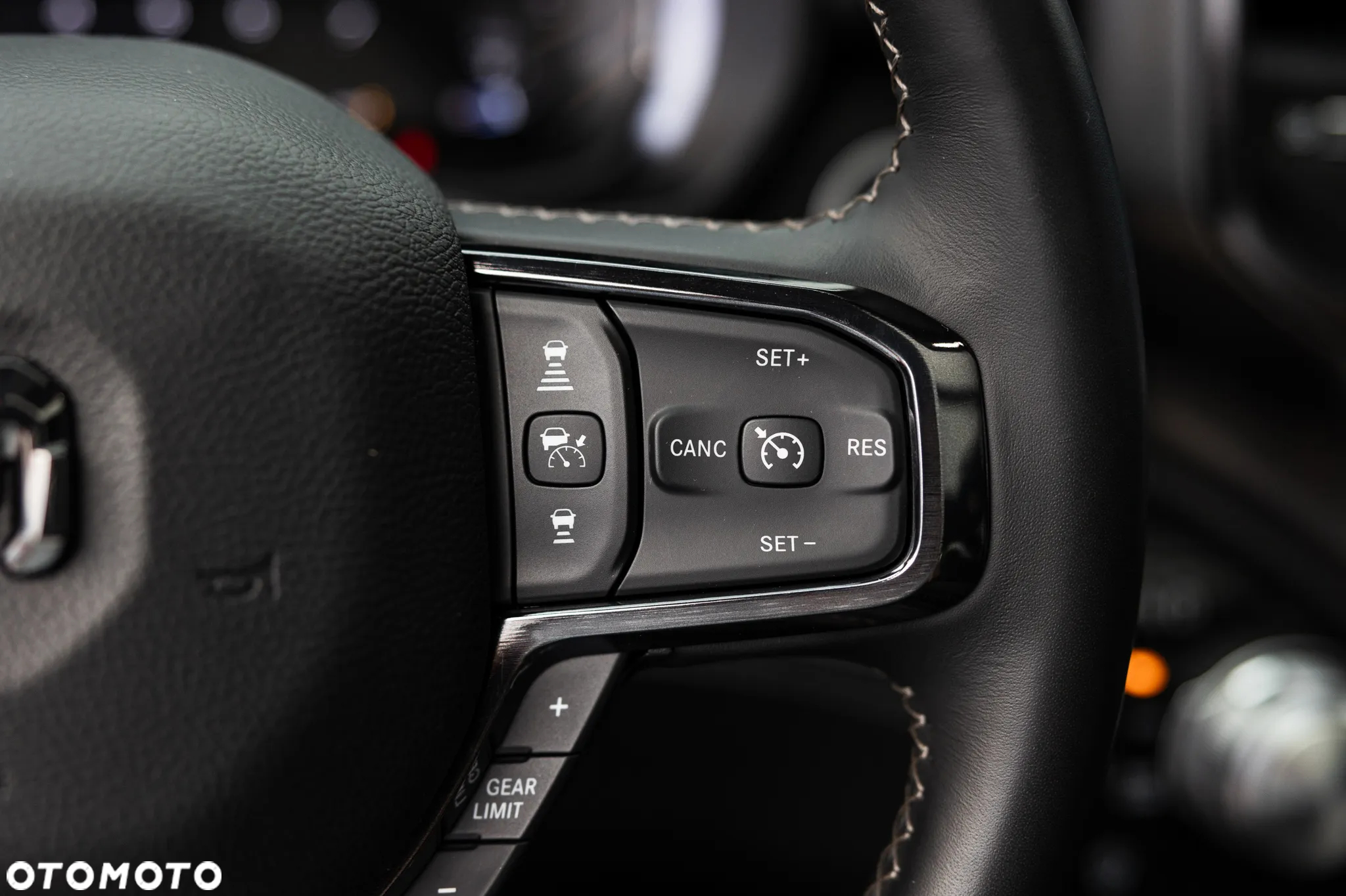 RAM 1500 Crew Cab Limited - 33