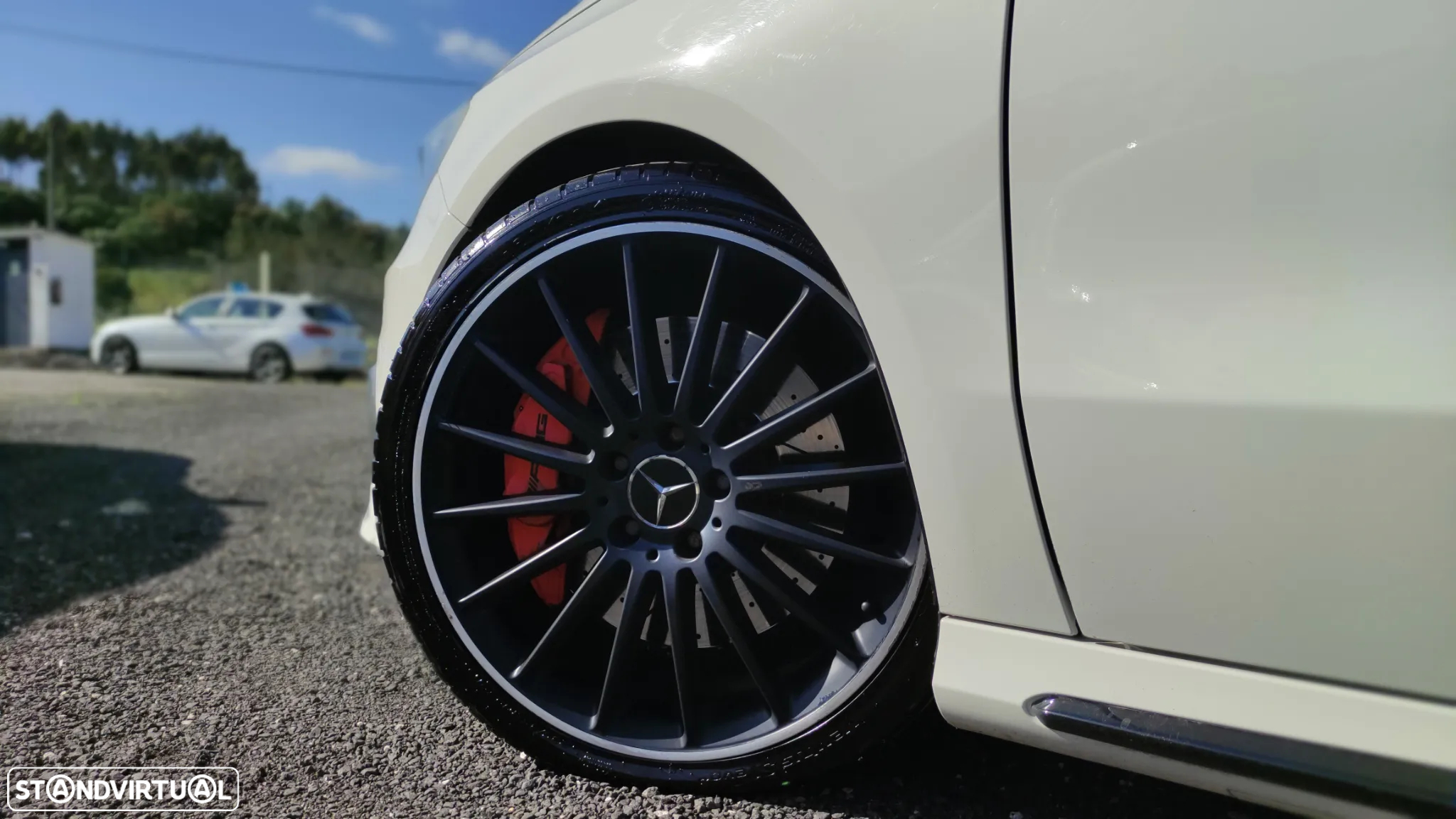 Mercedes-Benz A 45 AMG 4Matic Speedshift 7G-DCT - 39