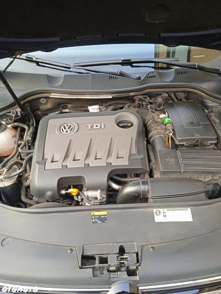 Volkswagen Passat 2.0 TDI Comfortline - 6