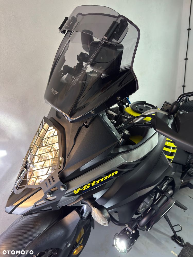 Suzuki V-STROM - 2
