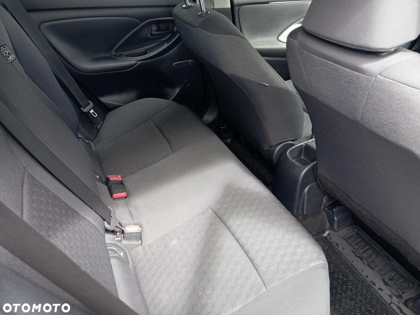 Toyota Yaris - 13