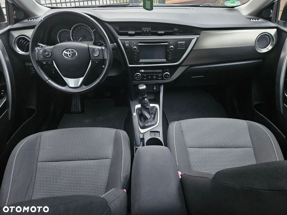 Toyota Auris - 40