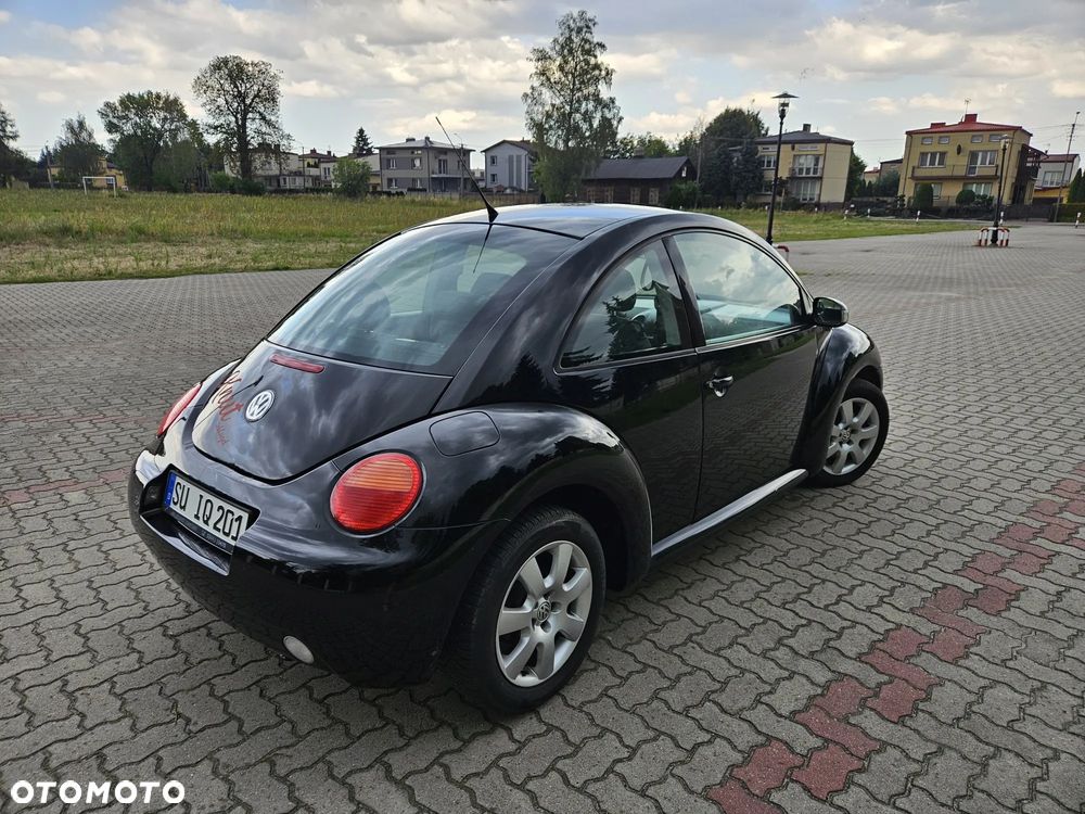 Volkswagen New Beetle - 5