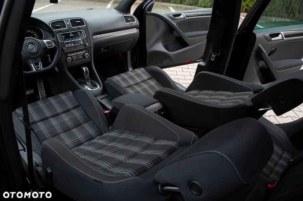 Volkswagen Golf 2.0 TDI DPF GT Sport - 26