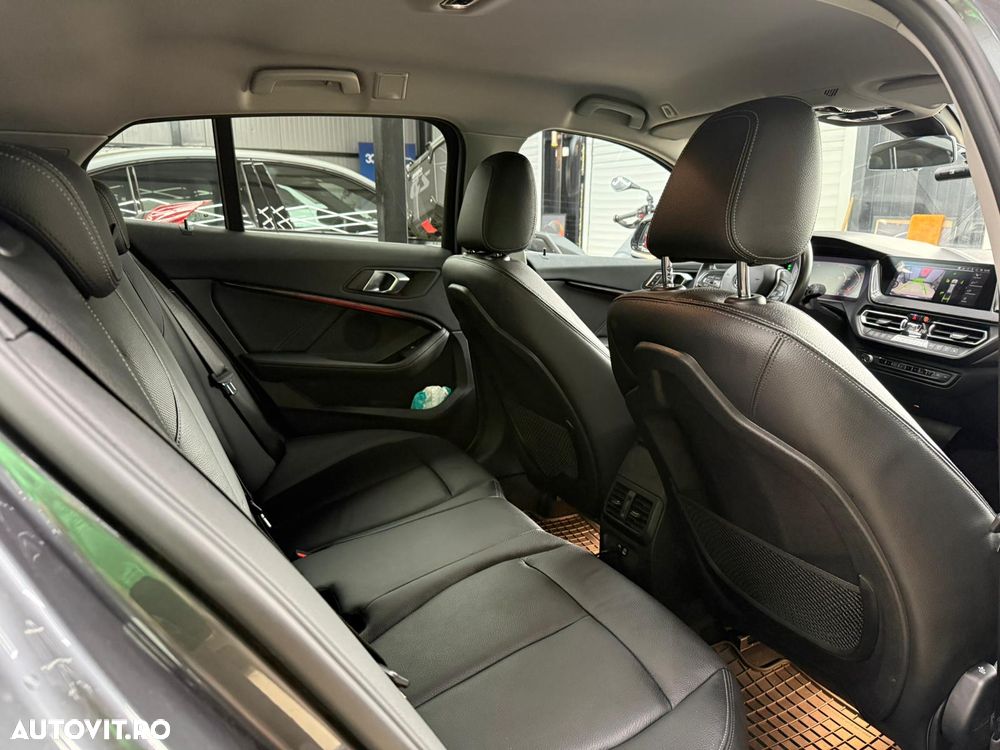 BMW Seria 1 118i Aut. Luxury Line - 29