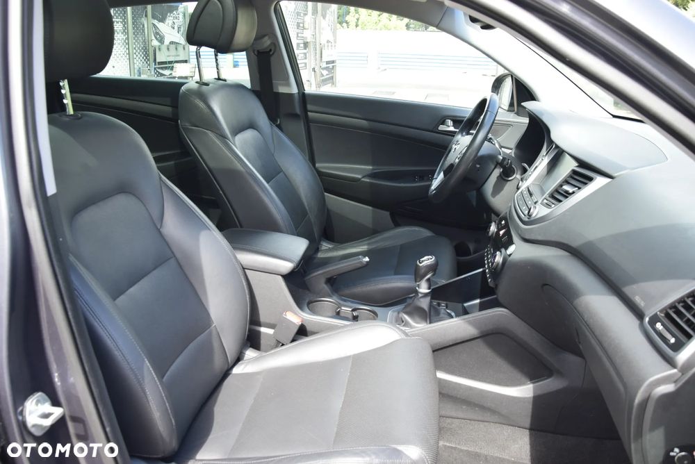 Hyundai Tucson - 24
