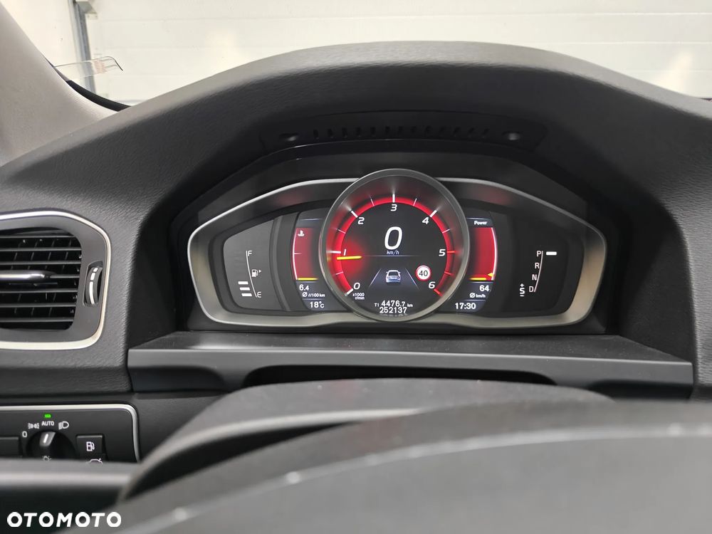 Volvo S60 D4 Drive-E Momentum - 18