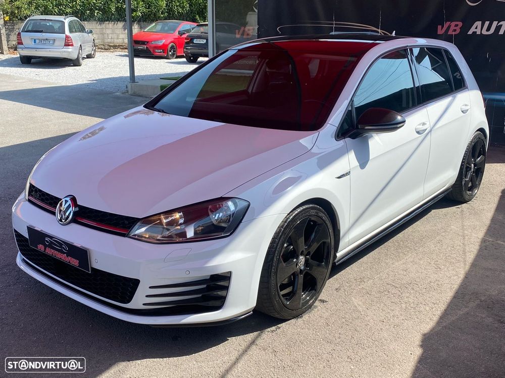 VW Golf - 4