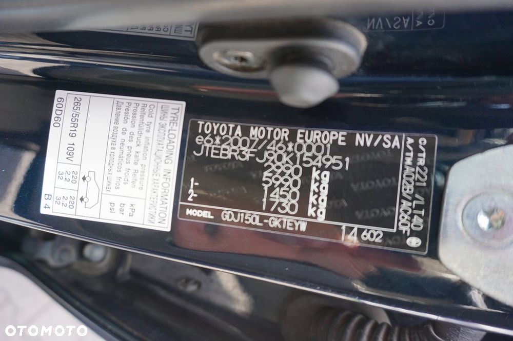 Toyota Land Cruiser - 29