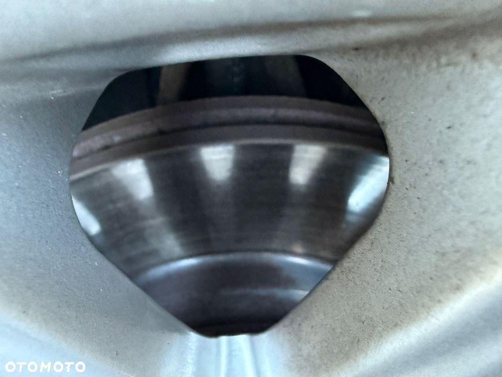 Ford Mondeo SW 2.0 TDCi Titanium - 23