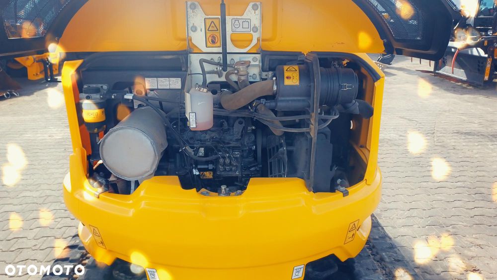 JCB 35Z-1 - 8