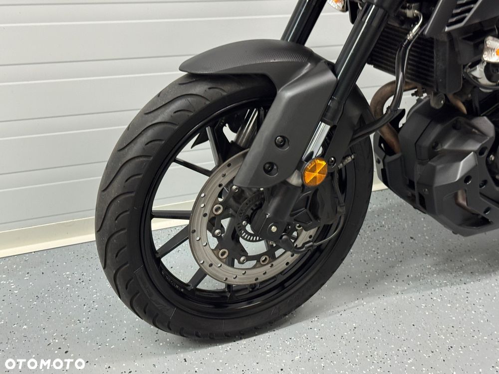 Yamaha MT - 19