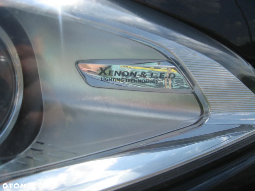 Peugeot 508 RXH Hybrid4 - 28