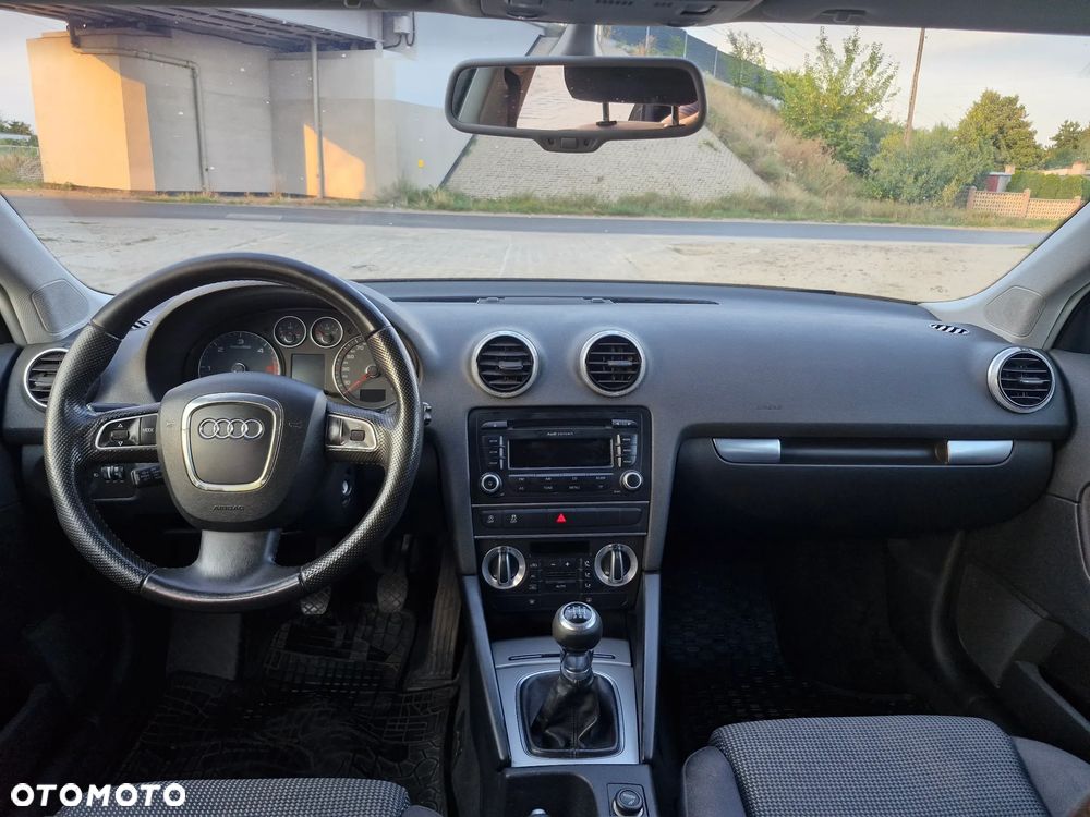 Audi A3 Sportback 2.0 TDI DPF Ambiente - 12