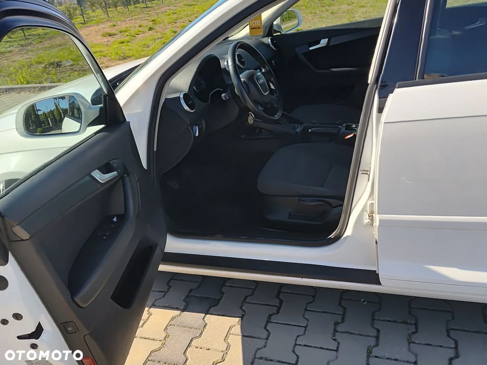 Audi A3 - 8
