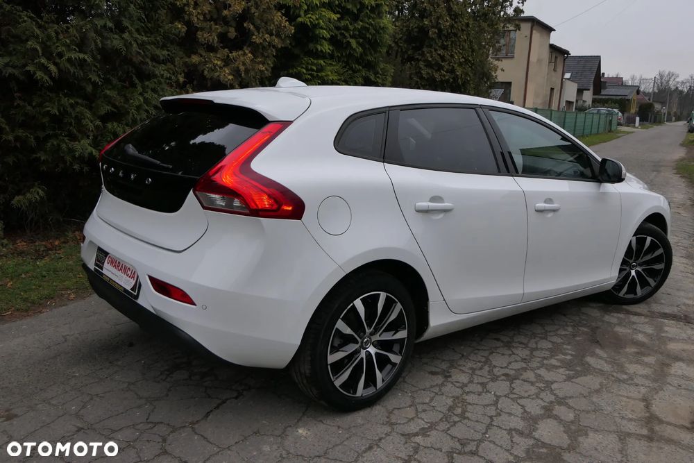 Volvo V40 T2 Drive-E Momentum - 8