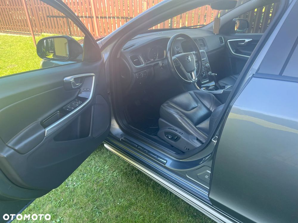 Volvo V60 Cross Country D4 Drive-E Summum - 13
