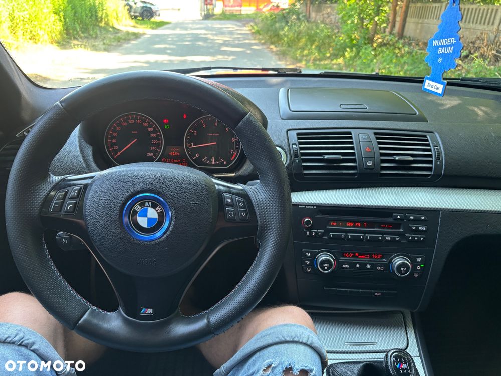 BMW Seria 1 - 22
