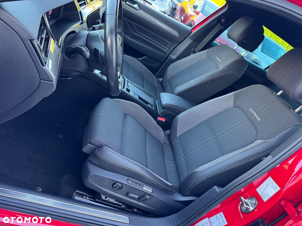 Volkswagen Passat Alltrack 2.0 TDI SCR DSG 4Motion - 19