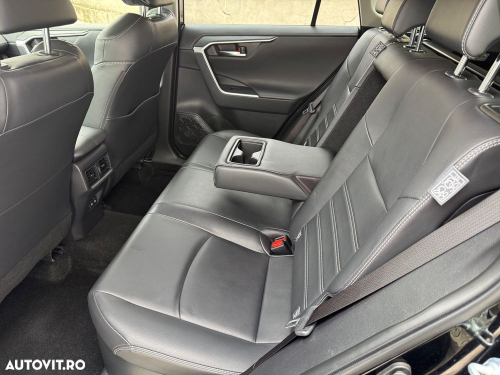 Toyota RAV4 2.5 VVT-iE 4x4 Luxury Plus - 12