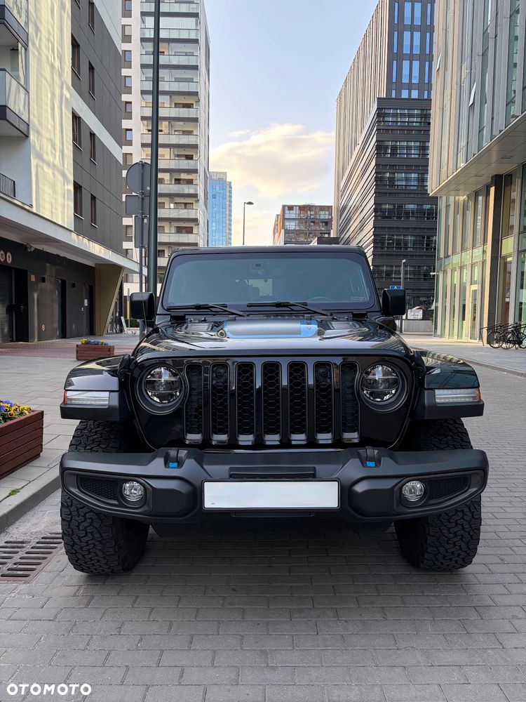 Jeep Wrangler - 4