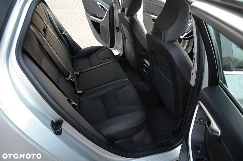 Volvo V60 - 19