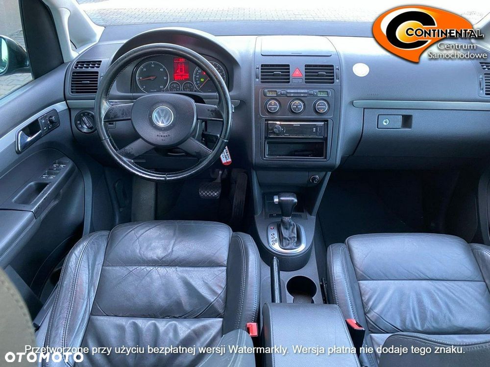 Volkswagen Touran - 7