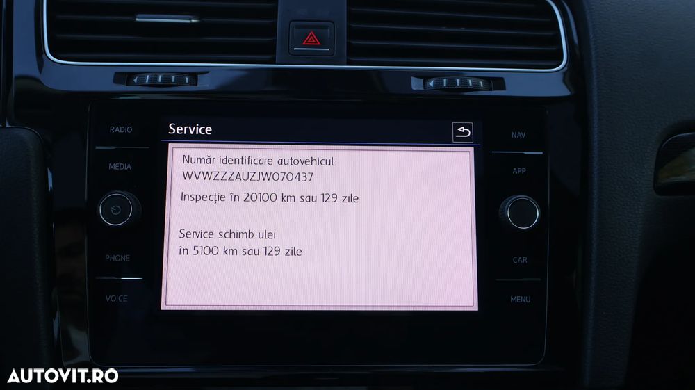 Volkswagen Golf 1.5 TSI ACT DSG Sound - 25