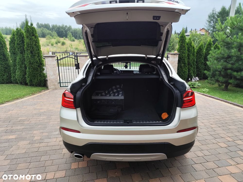 BMW X4 xDrive20d xLine - 9